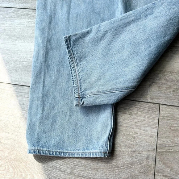 American  Eagle Light Wash High Waist Baggy Jean Distressed - Picture 9 of 12